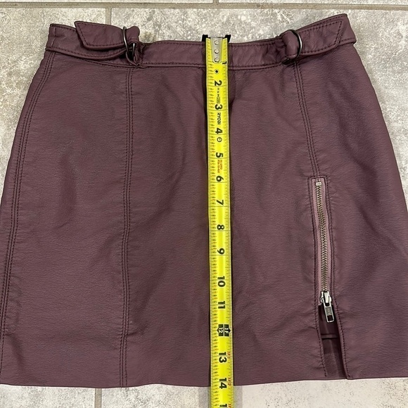 Free People Faux leather skirt in size 2 Host pick - Picture 11 of 12